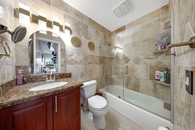 22105 SW 103rd Ave, Cutler Bay, FL 33190