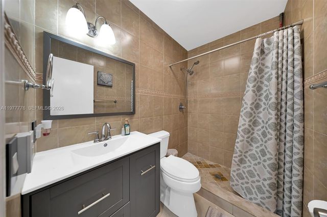 22105 SW 103rd Ave, Cutler Bay, FL 33190