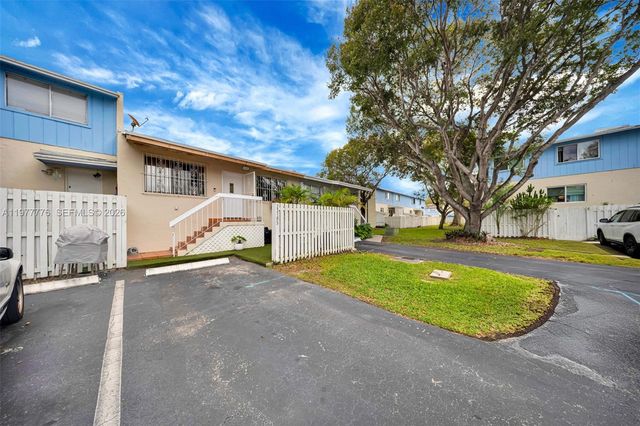 22105 SW 103rd Ave, Cutler Bay, FL 33190