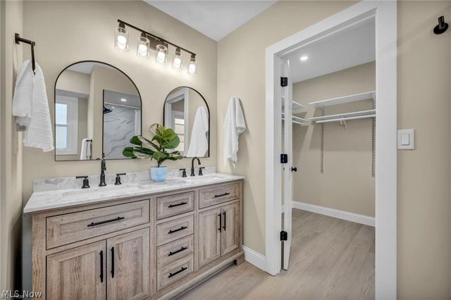 34918 Chestnut Ridge Road, North Ridgeville, OH 44039