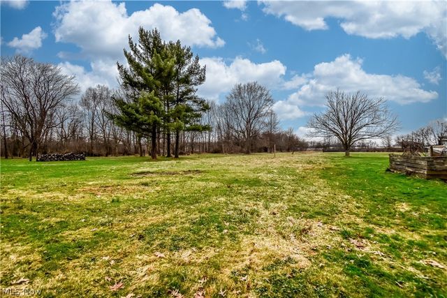34918 Chestnut Ridge Road, North Ridgeville, OH 44039