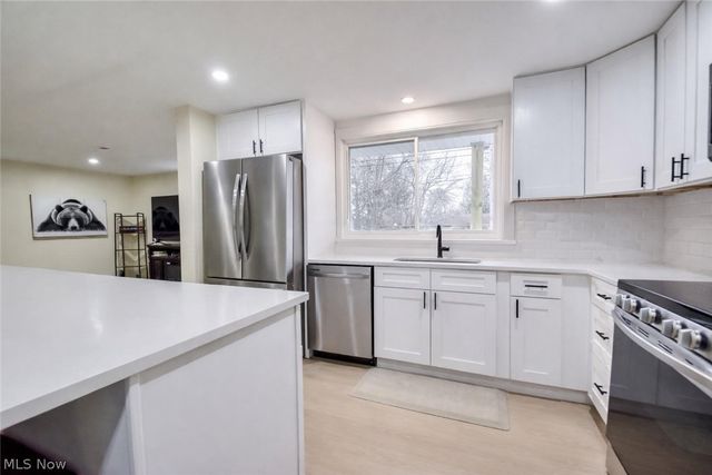 34918 Chestnut Ridge Road, North Ridgeville, OH 44039