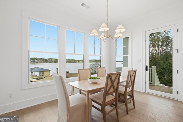 161 W Lakeview Drive, Milledgeville, GA 31061