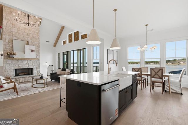 161 W Lakeview Drive, Milledgeville, GA 31061