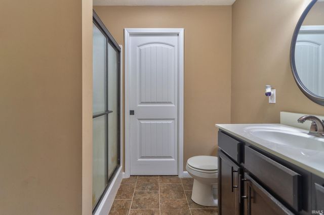 11423 Saker Drive, Evansville, IN 47725