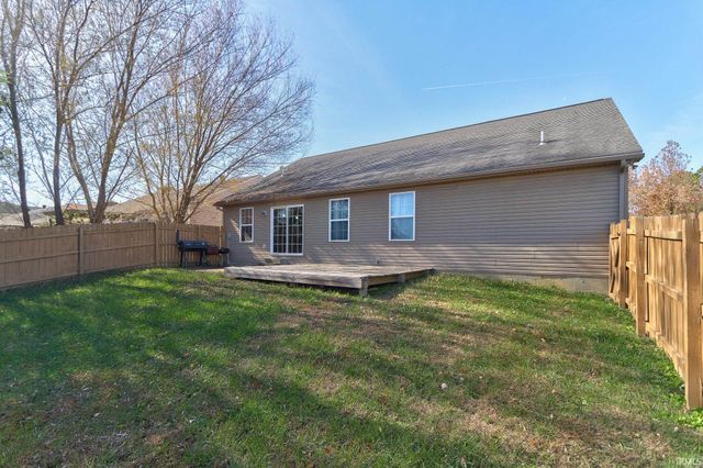 11423 Saker Drive, Evansville, IN 47725