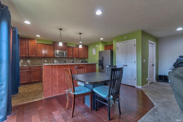 11423 Saker Drive, Evansville, IN 47725