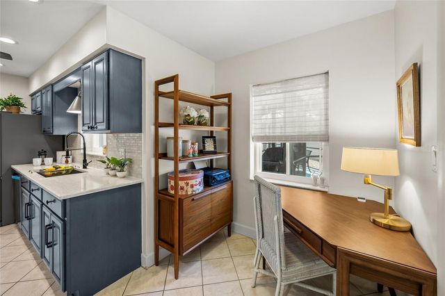 6727 ANCHOR WAY, Sarasota, FL 34231