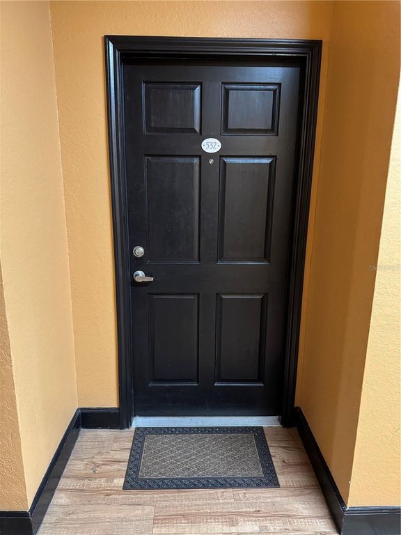 Image 3 of property listing at 911 N ORANGE AVENUE 532, Orlando, FL 32801