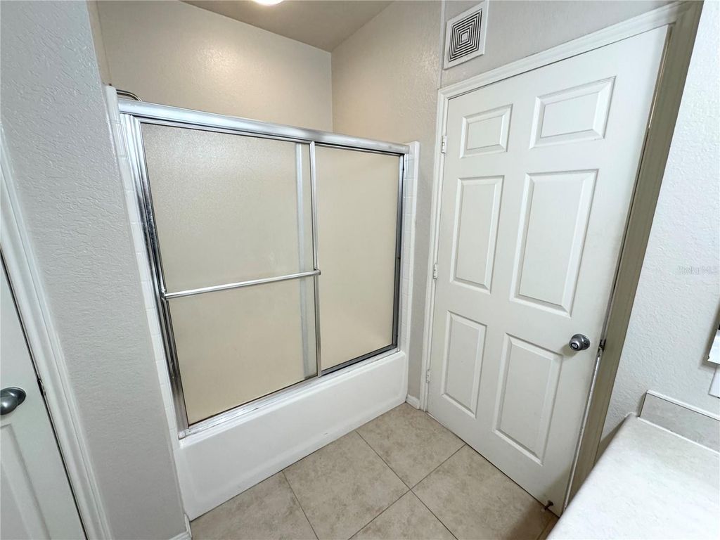 Image 22 of property listing at 911 N ORANGE AVENUE 532, Orlando, FL 32801