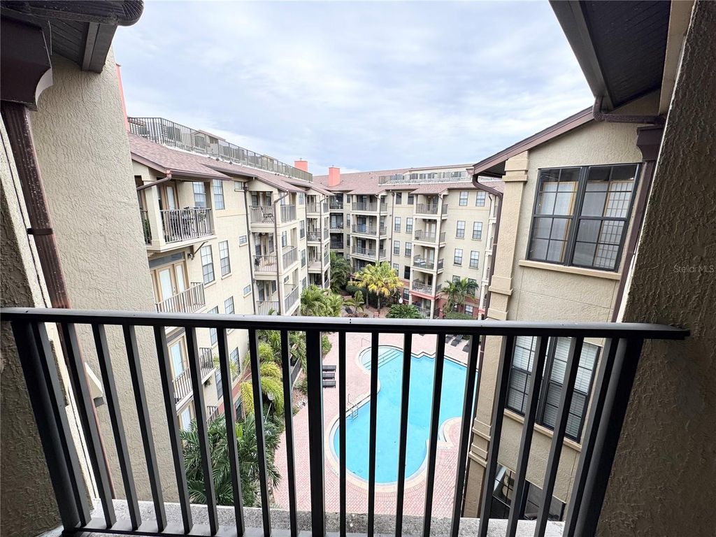 Image 25 of property listing at 911 N ORANGE AVENUE 532, Orlando, FL 32801