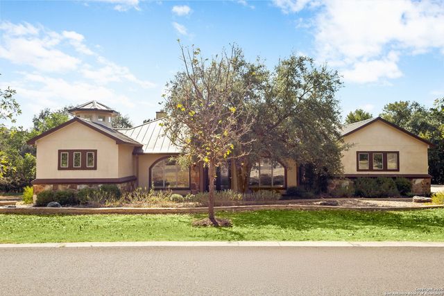 633 Riverforest, New Braunfels, TX 78132