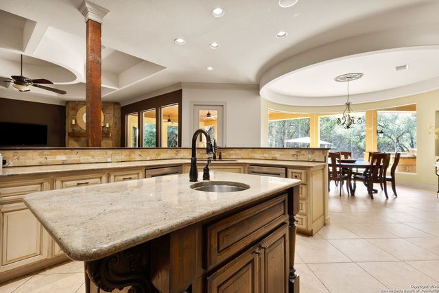 633 Riverforest, New Braunfels, TX 78132