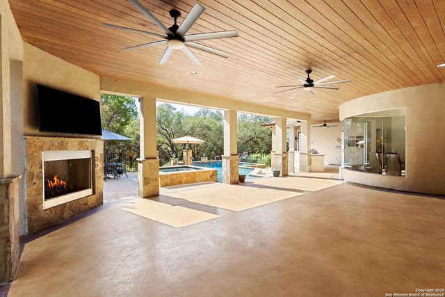 633 Riverforest, New Braunfels, TX 78132