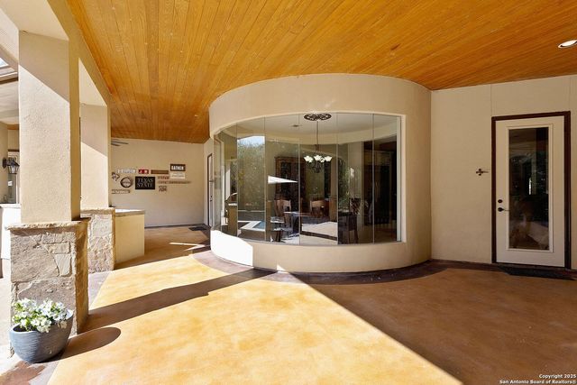 633 Riverforest, New Braunfels, TX 78132