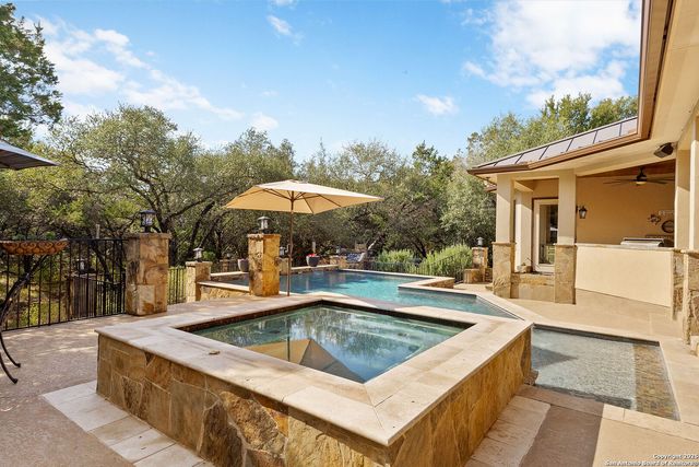 633 Riverforest, New Braunfels, TX 78132