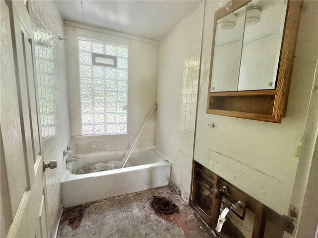 614 Evans Ave, Mckeesport, PA 15132