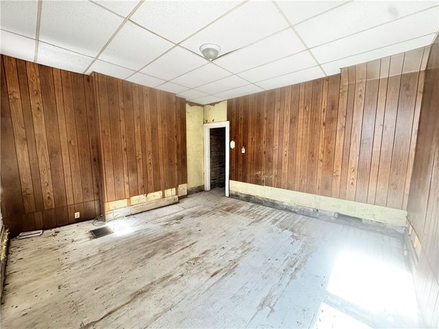 614 Evans Ave, Mckeesport, PA 15132