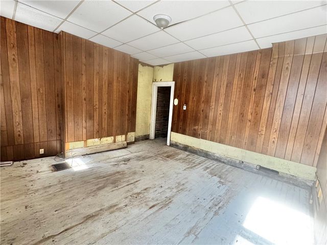 614 Evans Ave, Mckeesport, PA 15132