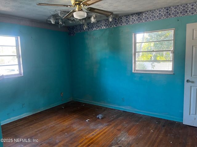 211 SATURN Lane N, Orange Park, FL 32073