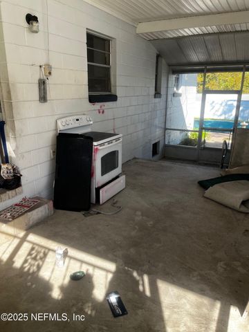 211 SATURN Lane N, Orange Park, FL 32073