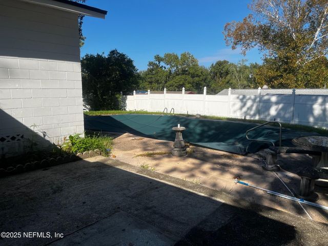 211 SATURN Lane N, Orange Park, FL 32073