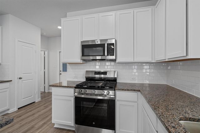 303 Clearlake DR, Hutto, TX 78634