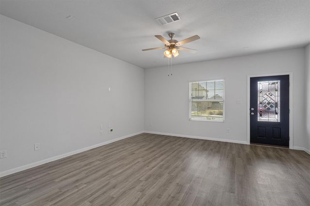 303 Clearlake DR, Hutto, TX 78634