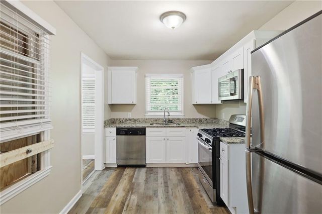 1865 S Columbia Place, Decatur, GA 30032