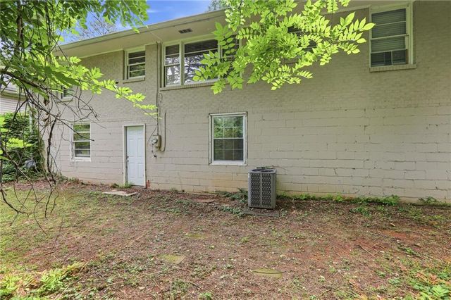 1865 S Columbia Place, Decatur, GA 30032