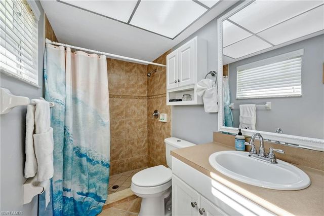 2203 SE 1st TER, Cape Coral, FL 33990