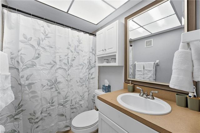 2203 SE 1st TER, Cape Coral, FL 33990