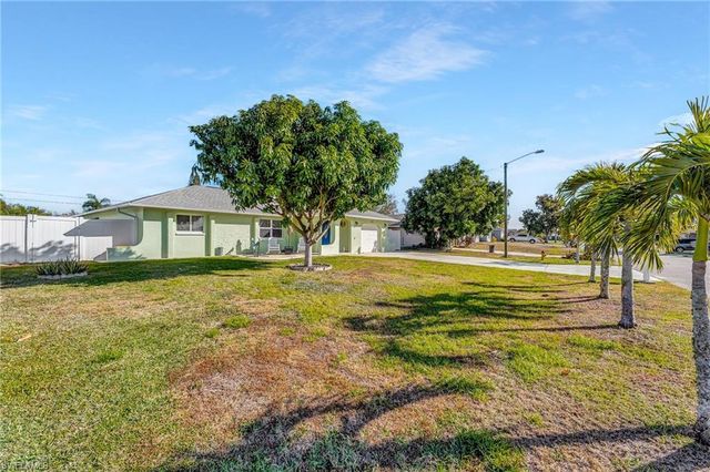 2203 SE 1st TER, Cape Coral, FL 33990