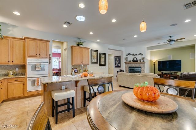 8125 Soledad Canyon Street, Las Vegas, NV 89131