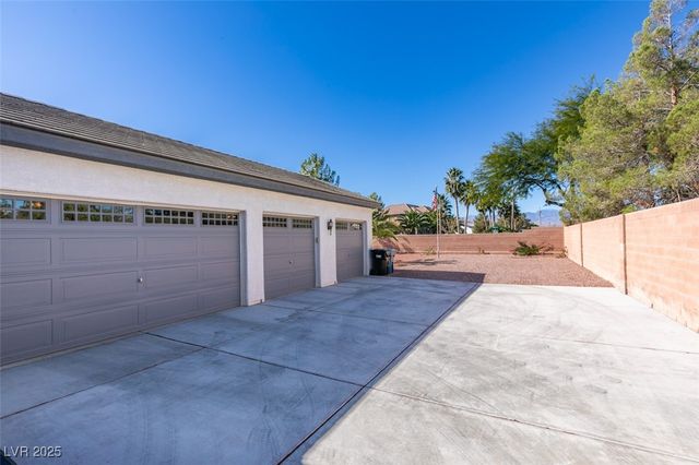 8125 Soledad Canyon Street, Las Vegas, NV 89131