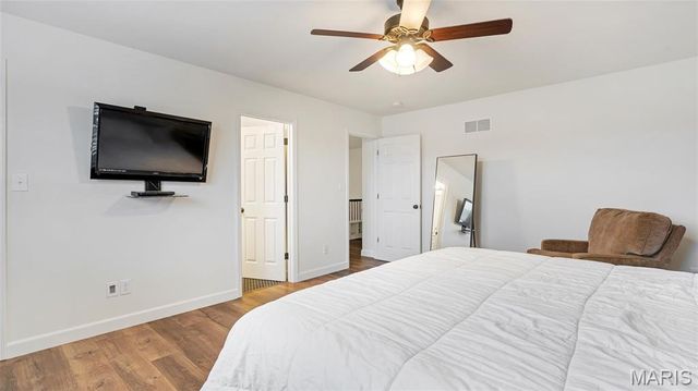 9731 Wilderness Battle Dr, St Louis, MO 63123