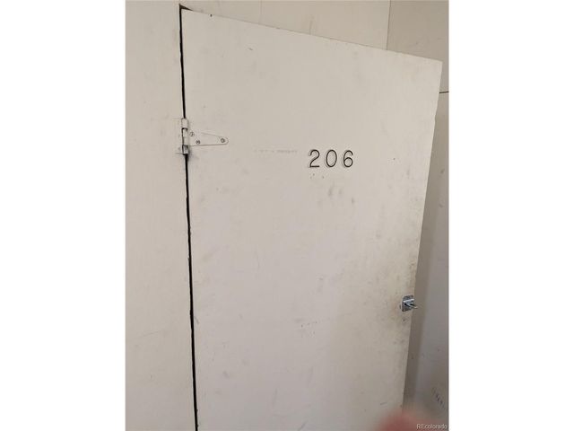 590 N Logan St 206, Denver, CO 80203