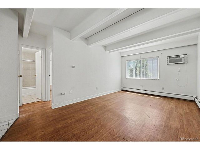 590 N Logan St 206, Denver, CO 80203