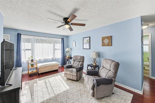 7418 Aumack Drive, Eau Claire, MI 49111