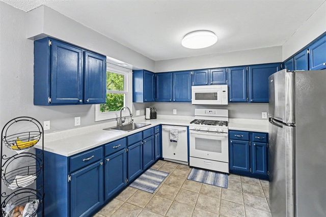 7418 Aumack Drive, Eau Claire, MI 49111