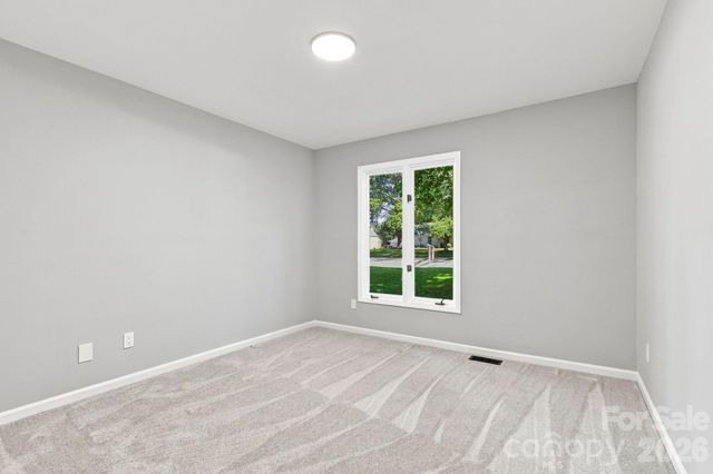 9110 Raintree Lane, Charlotte, NC 28277