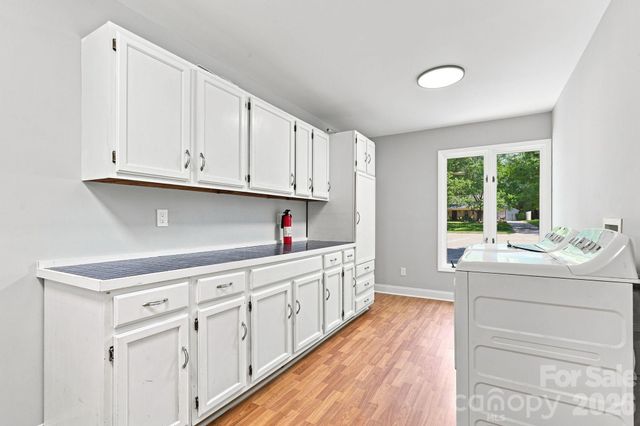 9110 Raintree Lane, Charlotte, NC 28277