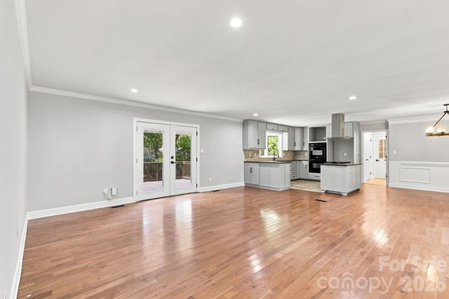 9110 Raintree Lane, Charlotte, NC 28277