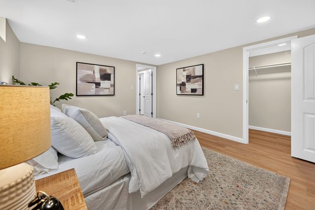 72 Arcadia Ave, Waltham, MA 02452