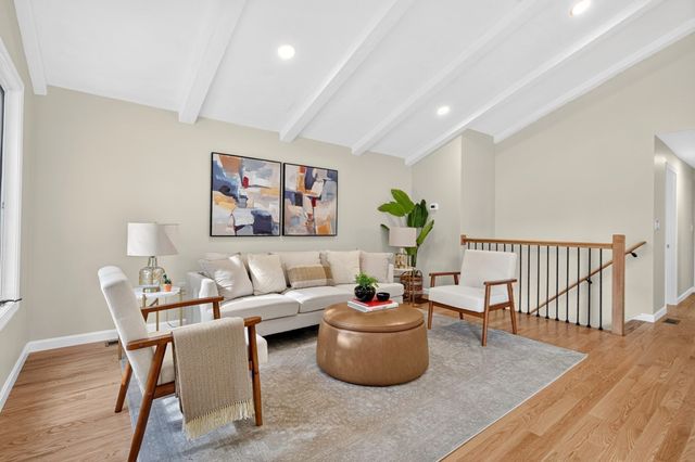 72 Arcadia Ave, Waltham, MA 02452
