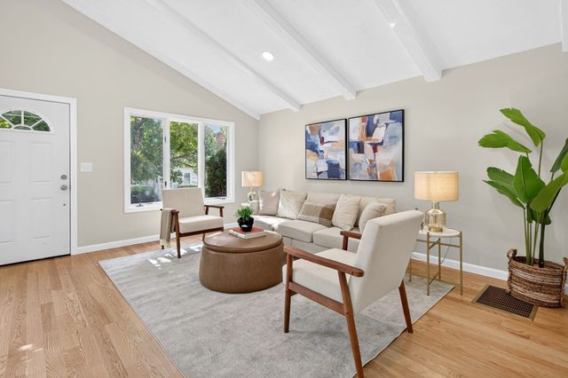 72 Arcadia Ave, Waltham, MA 02452