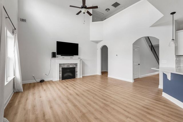 154 Red Oak Court, Smiths Station, AL 36877