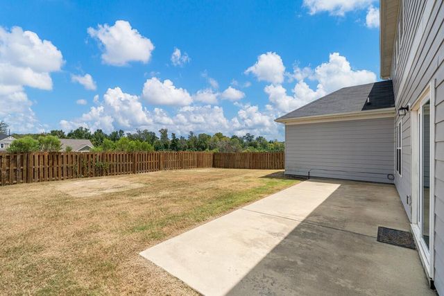 154 Red Oak Court, Smiths Station, AL 36877