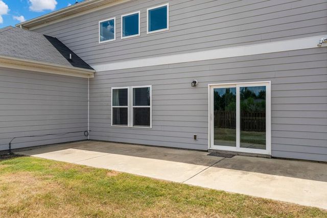 154 Red Oak Court, Smiths Station, AL 36877