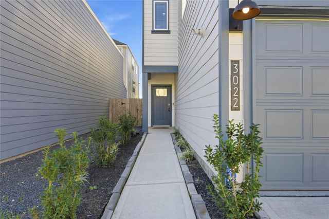 3022 La Latina Drive, Houston, TX 77047